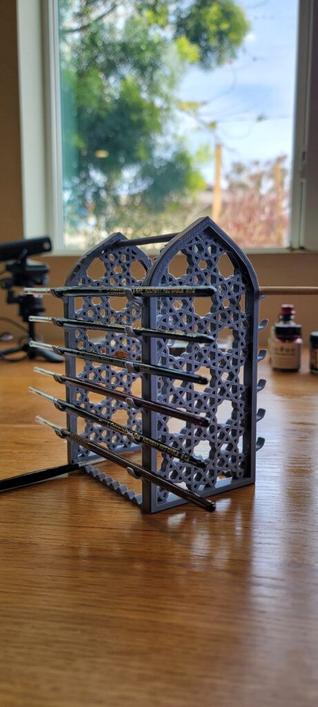 Ten-Point Mashrabiya Brush Stand